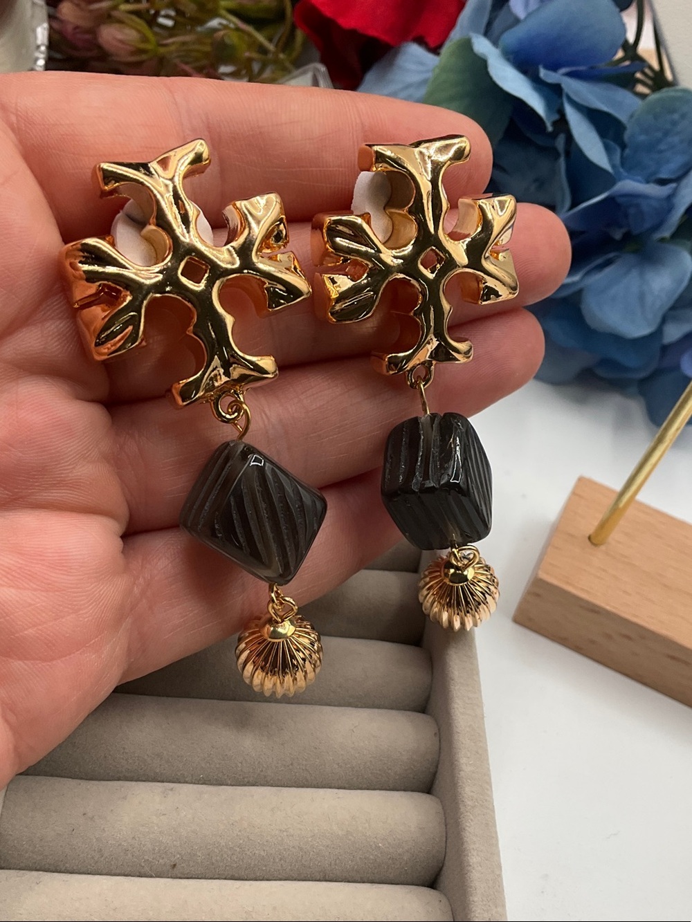 Tory Burch Gold and Black Roxanne Double Drop Clip-On Earrings - Picture 6 of 6